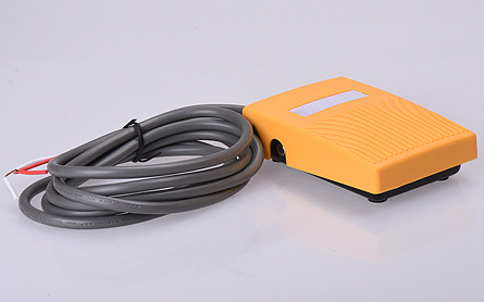 腳踏開關 腳踏開關